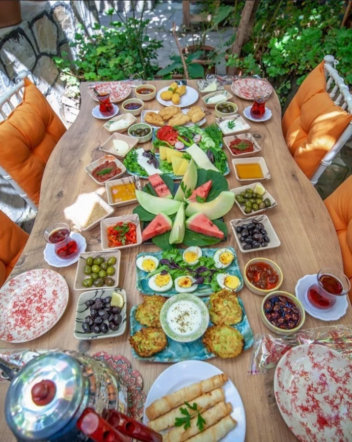 Bursa'da kahvaltı fiyatları cep yakıyor! (Bursa kahvaltı fiyatları güncel)