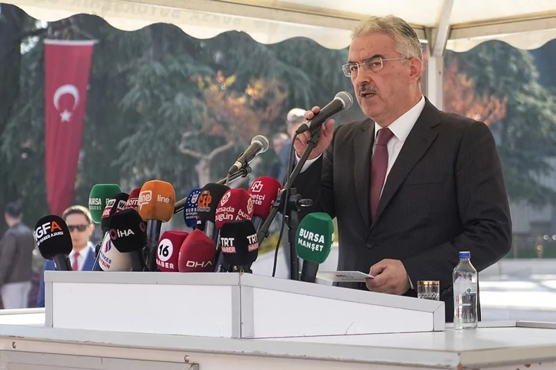 Bursa'da Cumhuriyet'in ilanının 101. yılı coşkuyla kutlandı