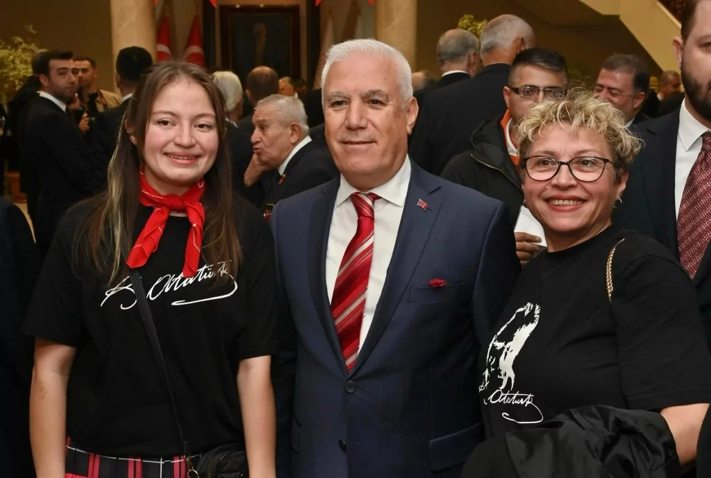 Bursa'da Cumhuriyet'in ilanının 101. yılı coşkuyla kutlandı