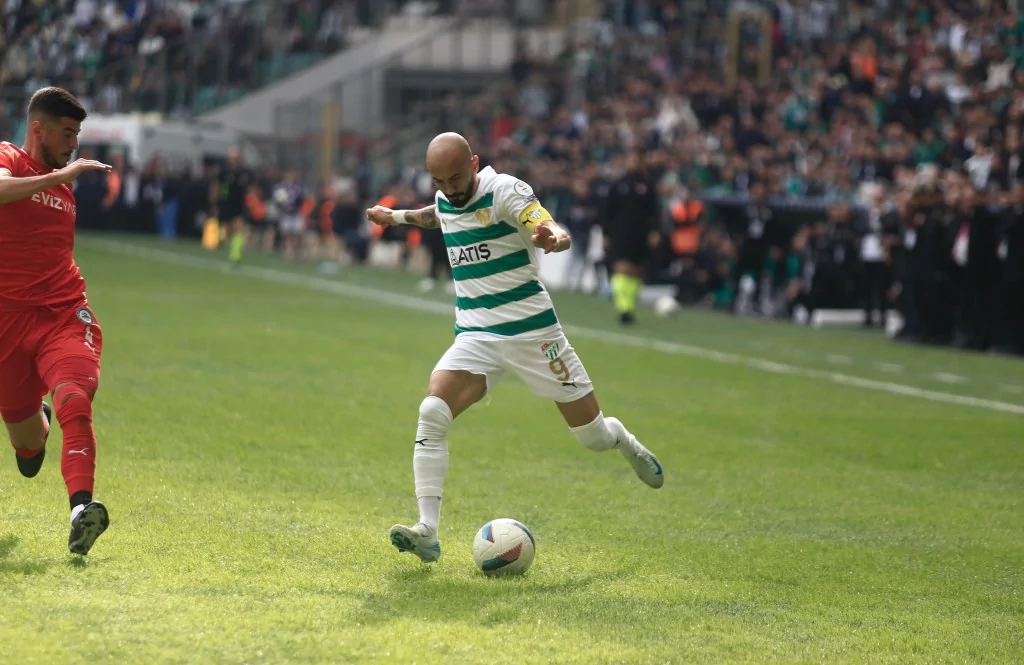 Bursaspor yeniden lider!