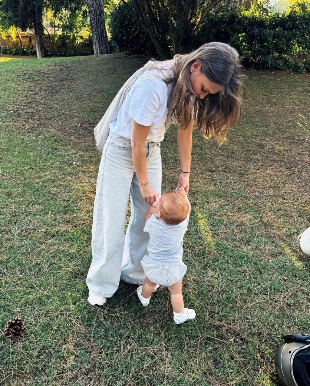 Aslı Enver ve Berkin Gökbudak evlilik yıl dönümünü kutladı