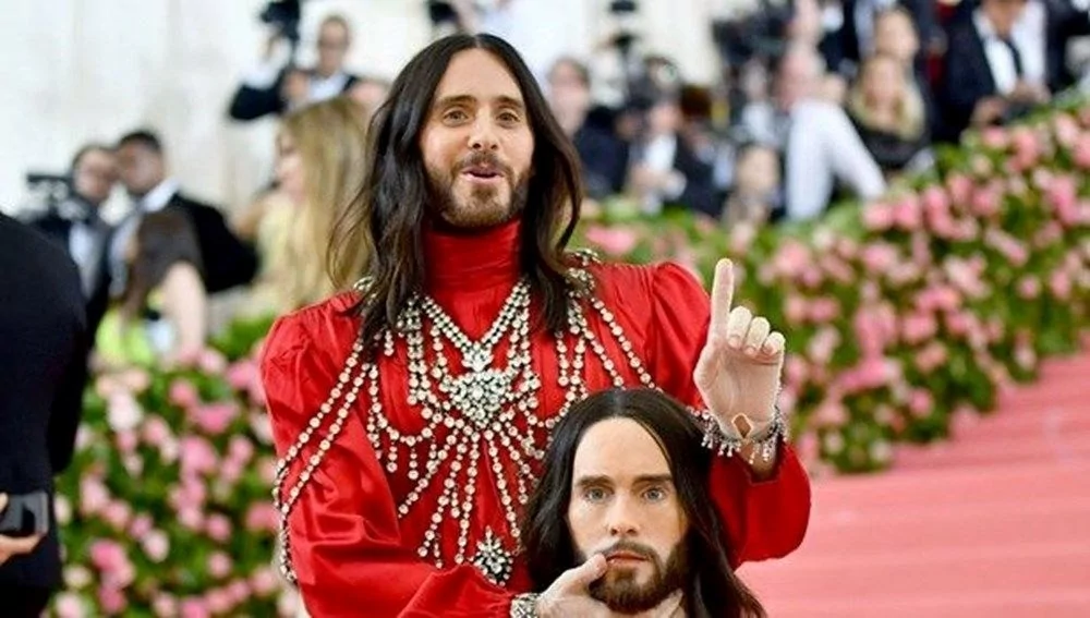 Aleyna Tilki ve Jared Leto yan yana