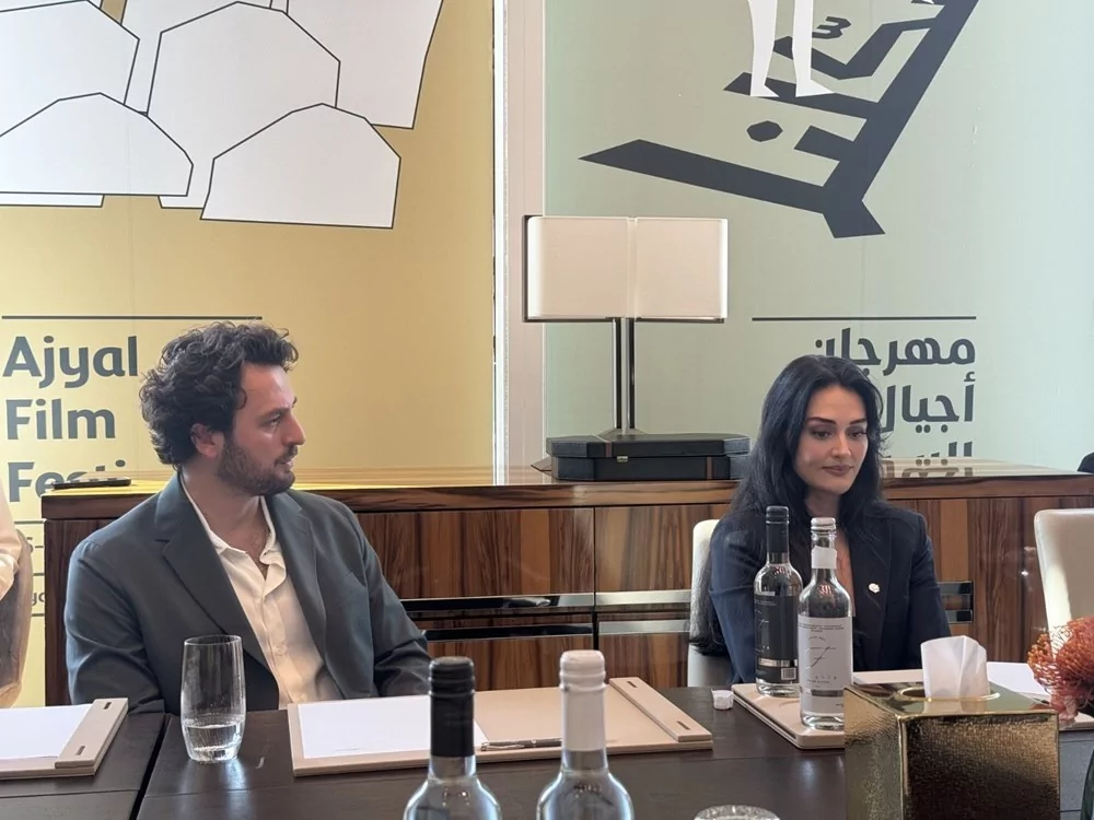 Esra Bilgiç ve Birkan Sokullu, Katar'da film festivaline konuk oldu