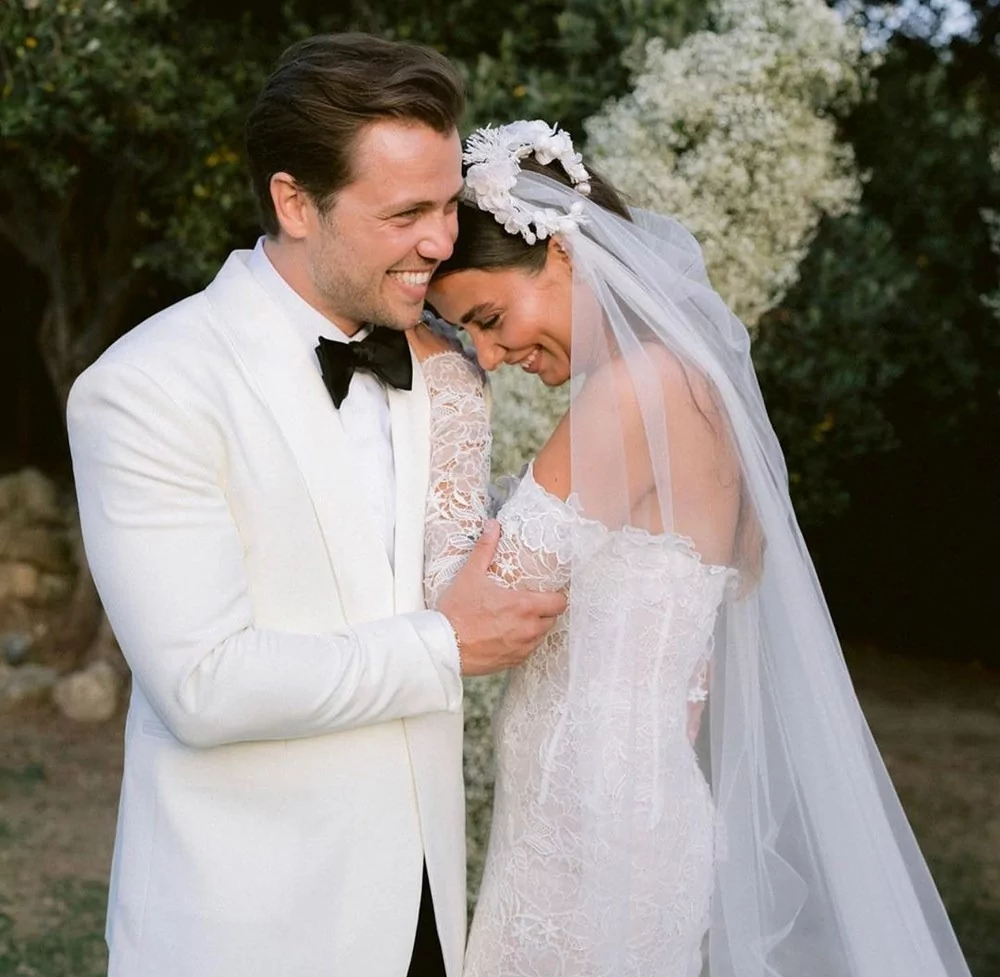 Tolga Sarıtaş eşinin işte bu hareketine eriyor