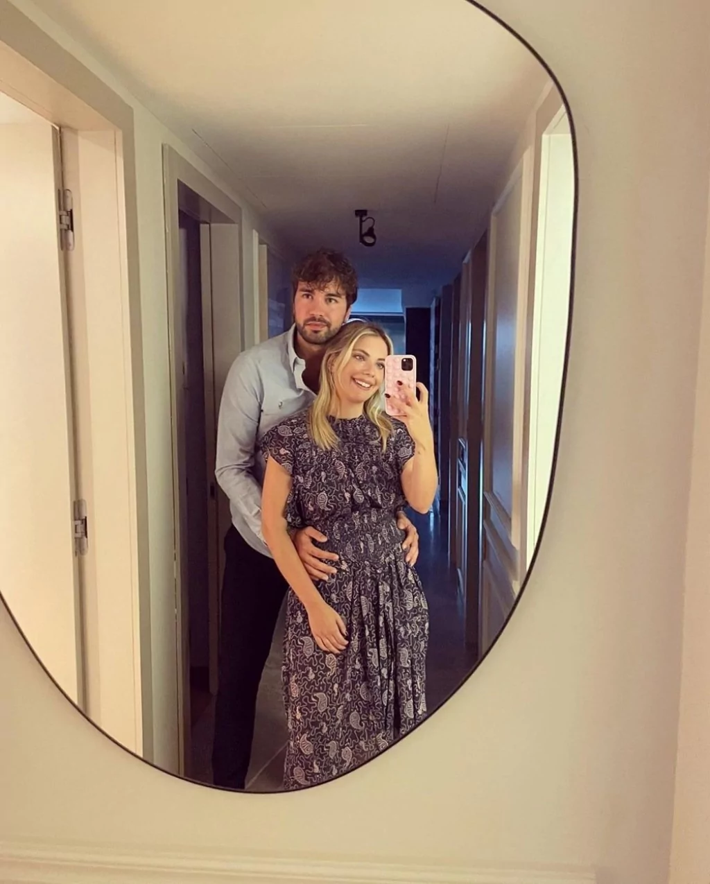 Eda Ece ile Buğrahan Tuncer'in Paris'e romantik seyahat