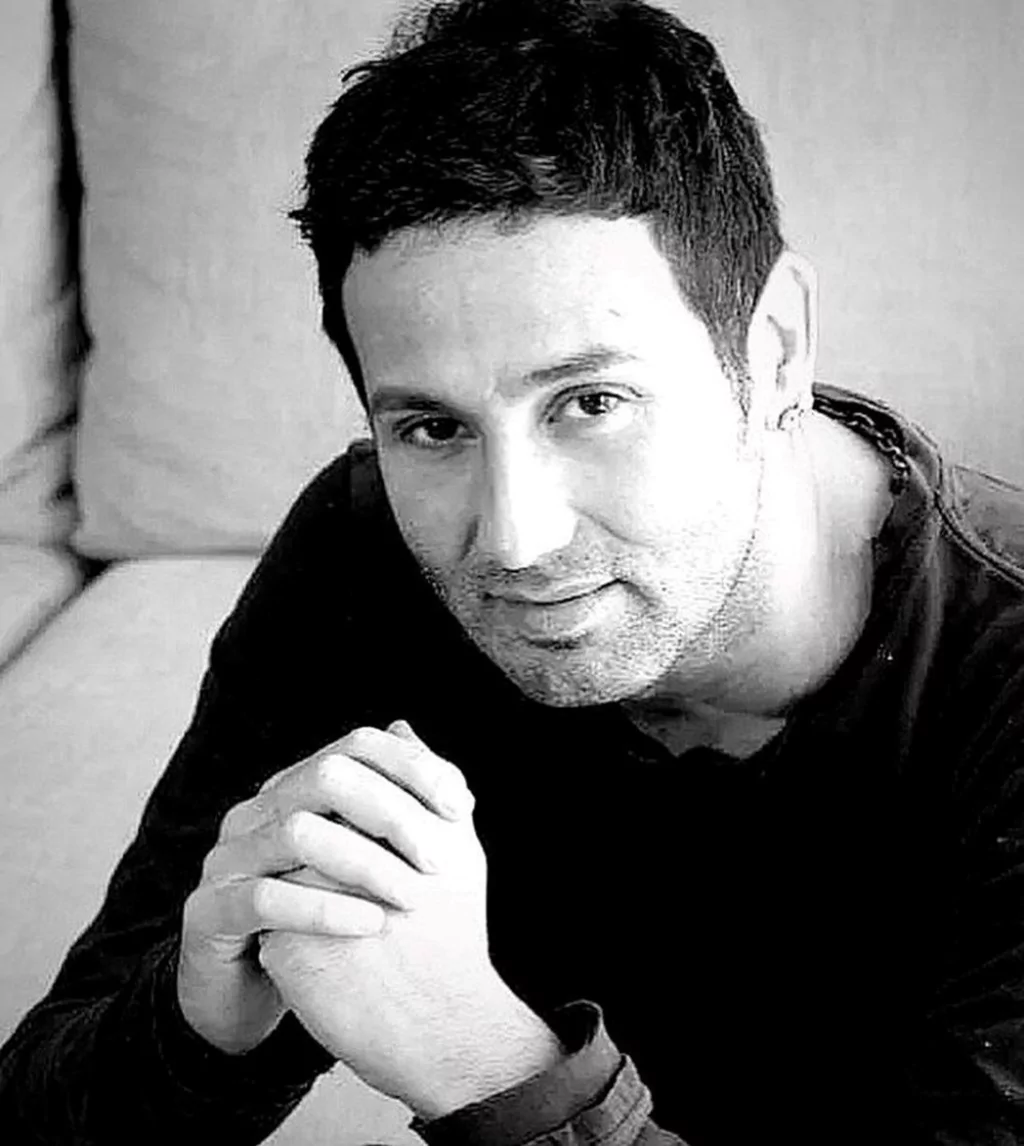 Gülşen, vefat eden dostu Metin Arolat'ı sahnede andı