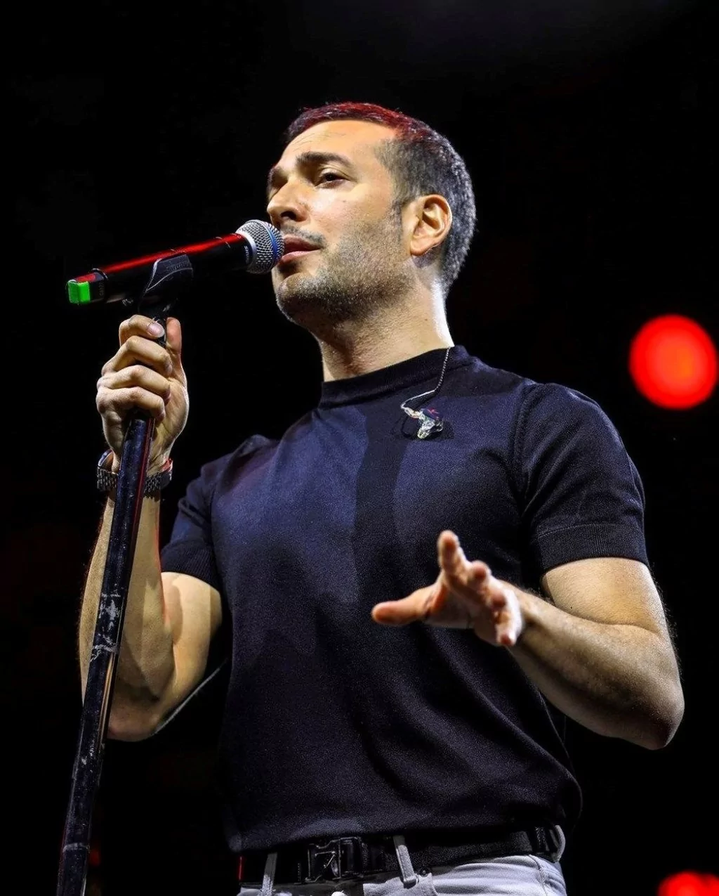 Oğuzhan Koç, Hazal Subaşı için: Aşk şarkıları yazıyorum, ona da mutlaka bir tane gelir