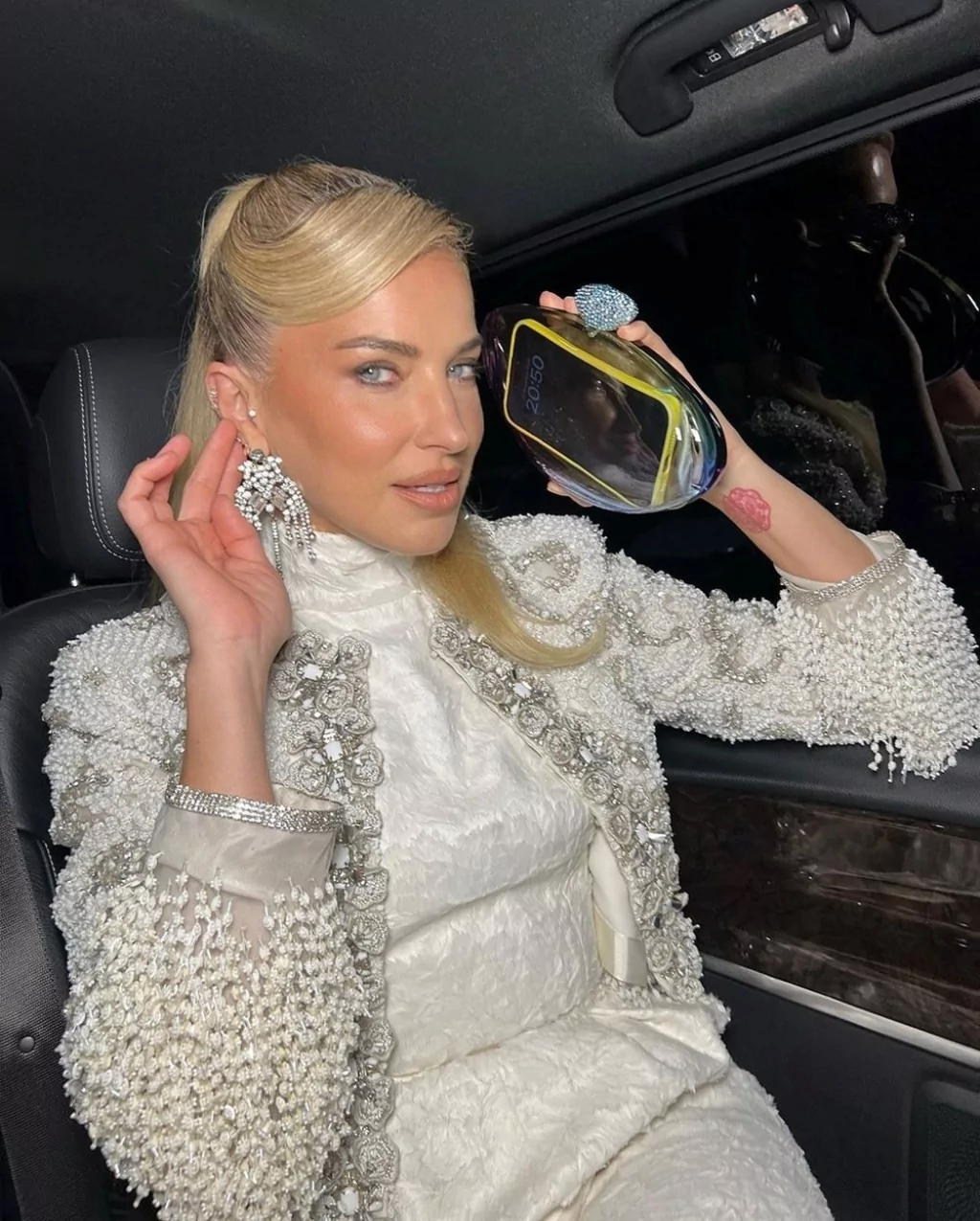 Burcu Esmersoy estetik iddialarına ne yanıt verdi?