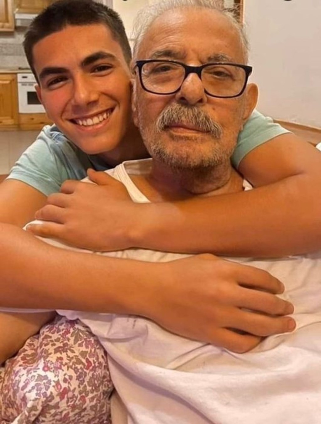 Ferdi Tayfur'un oğlu ortaya çıktı!