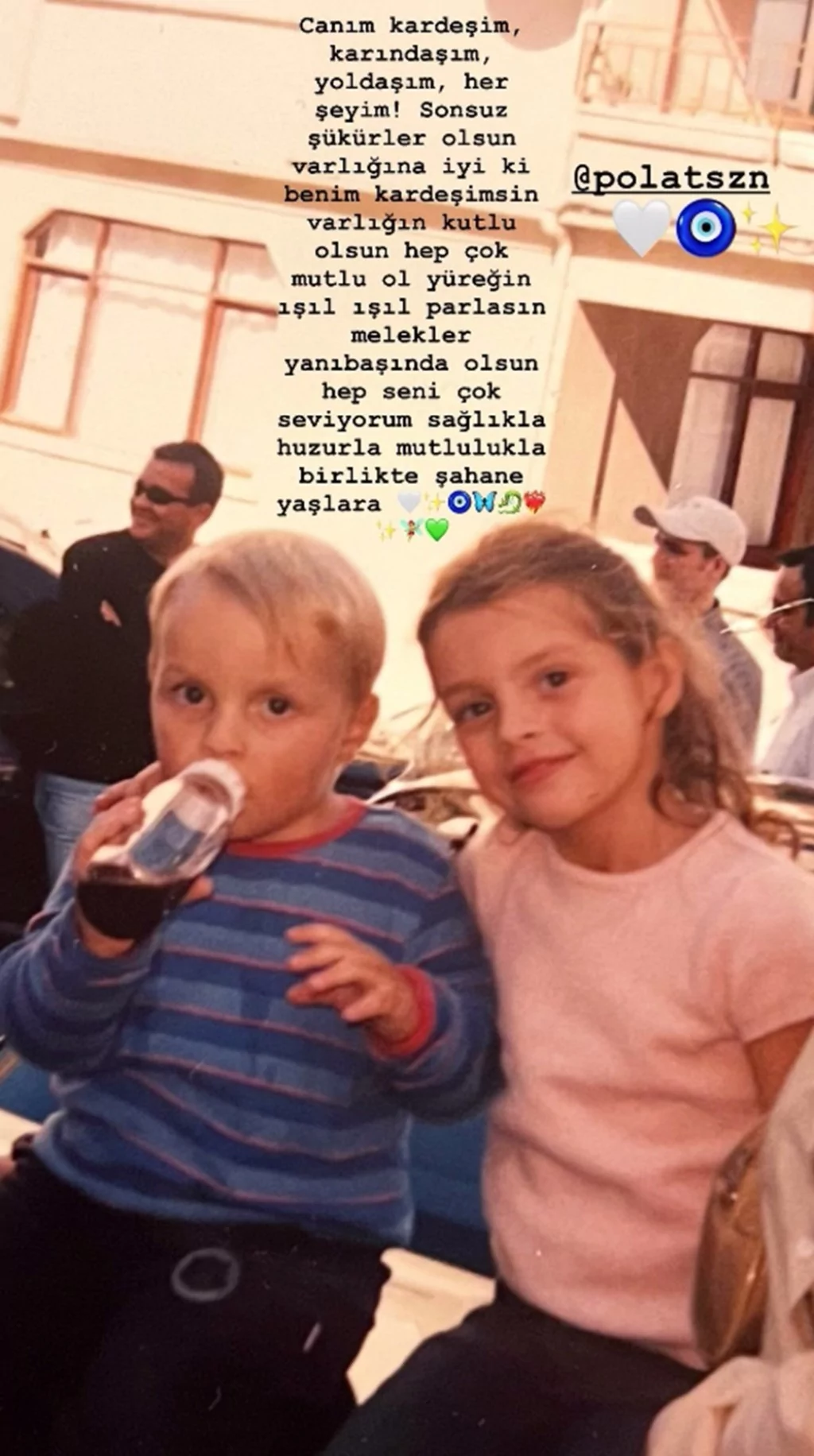 Yıllar sonra tekrar aynı dizide rol aldılar! Ünlülerin çocukluk halleri...