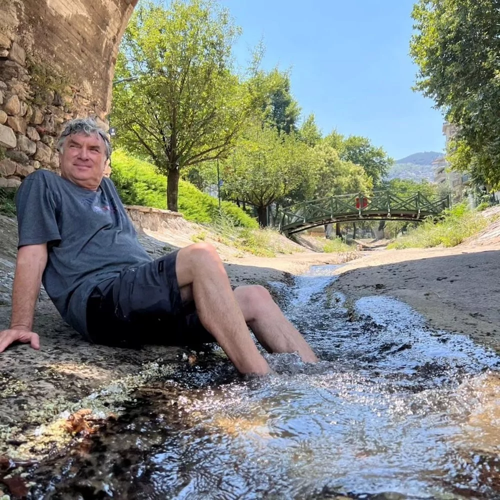 Yıllar sonra tekrar aynı dizide rol aldılar! Ünlülerin çocukluk halleri...