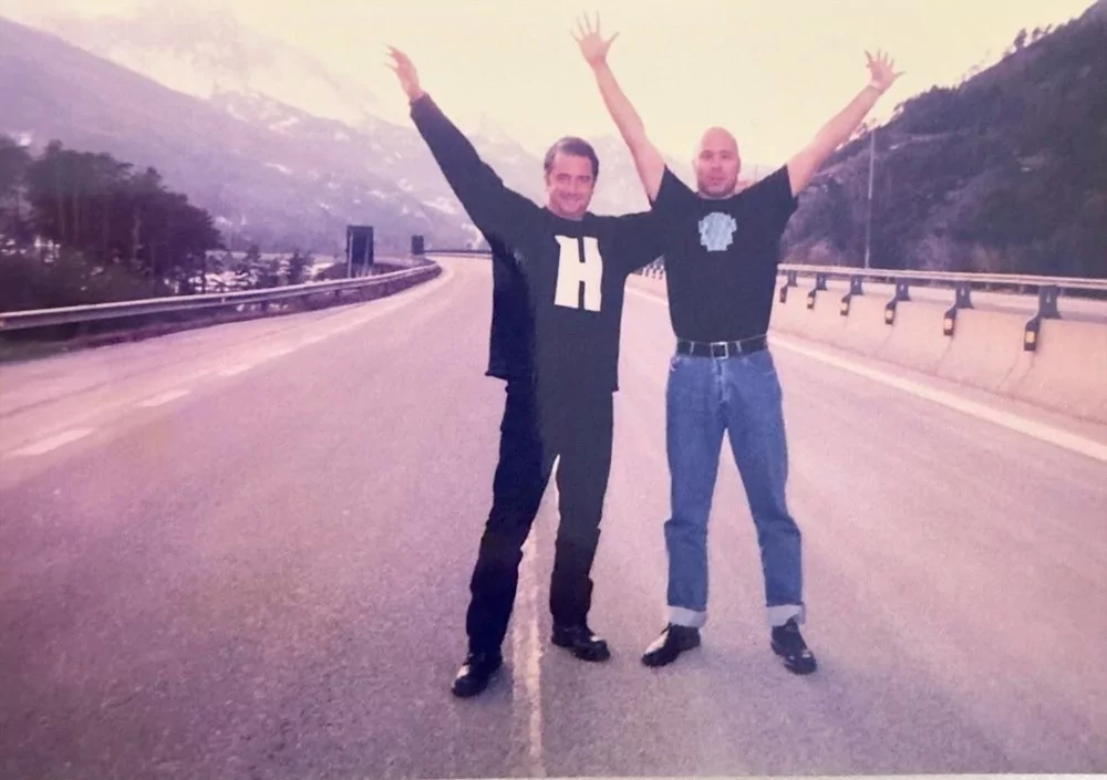 Yıllar sonra tekrar aynı dizide rol aldılar! Ünlülerin çocukluk halleri...