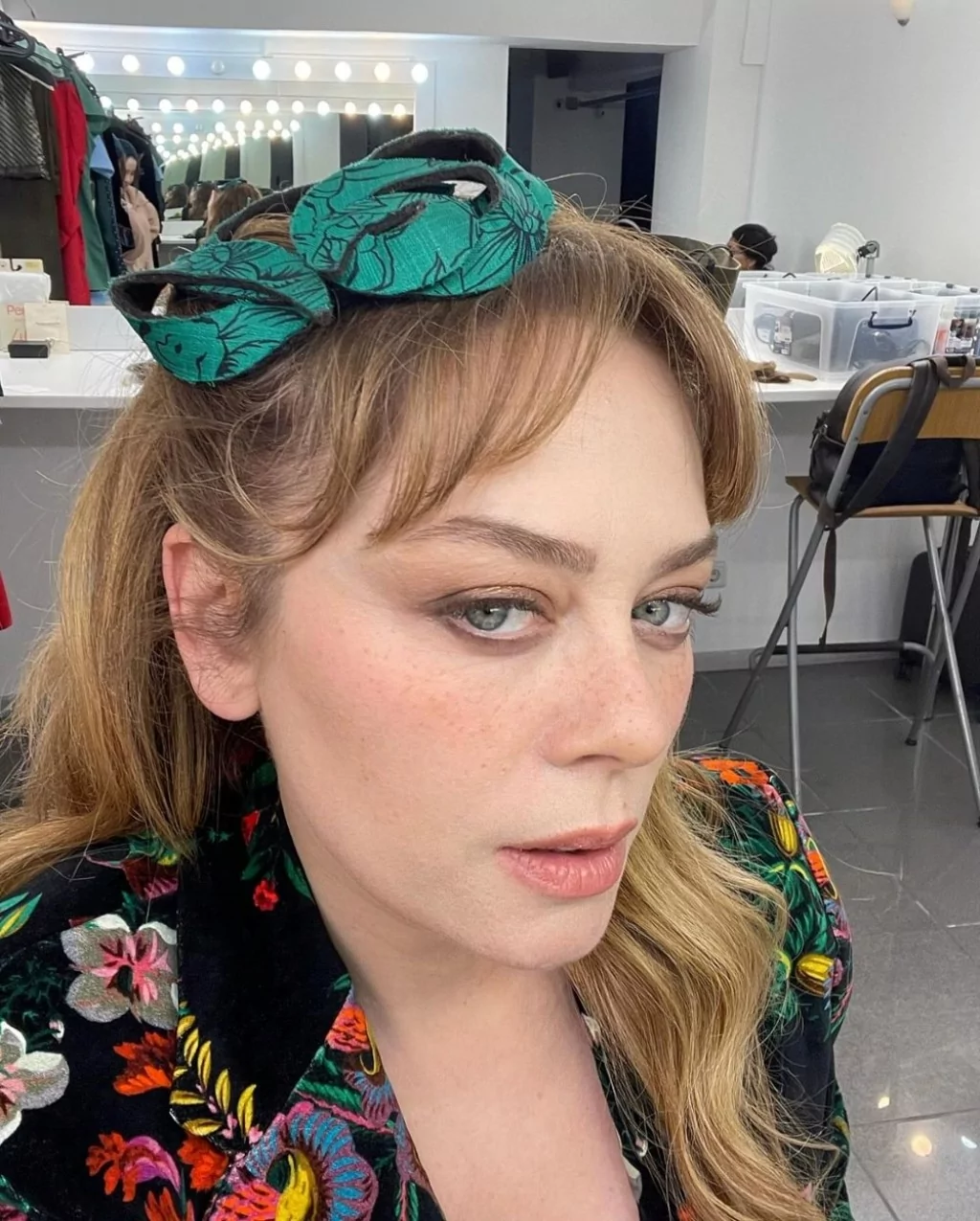 Yıllar sonra tekrar aynı dizide rol aldılar! Ünlülerin çocukluk halleri...