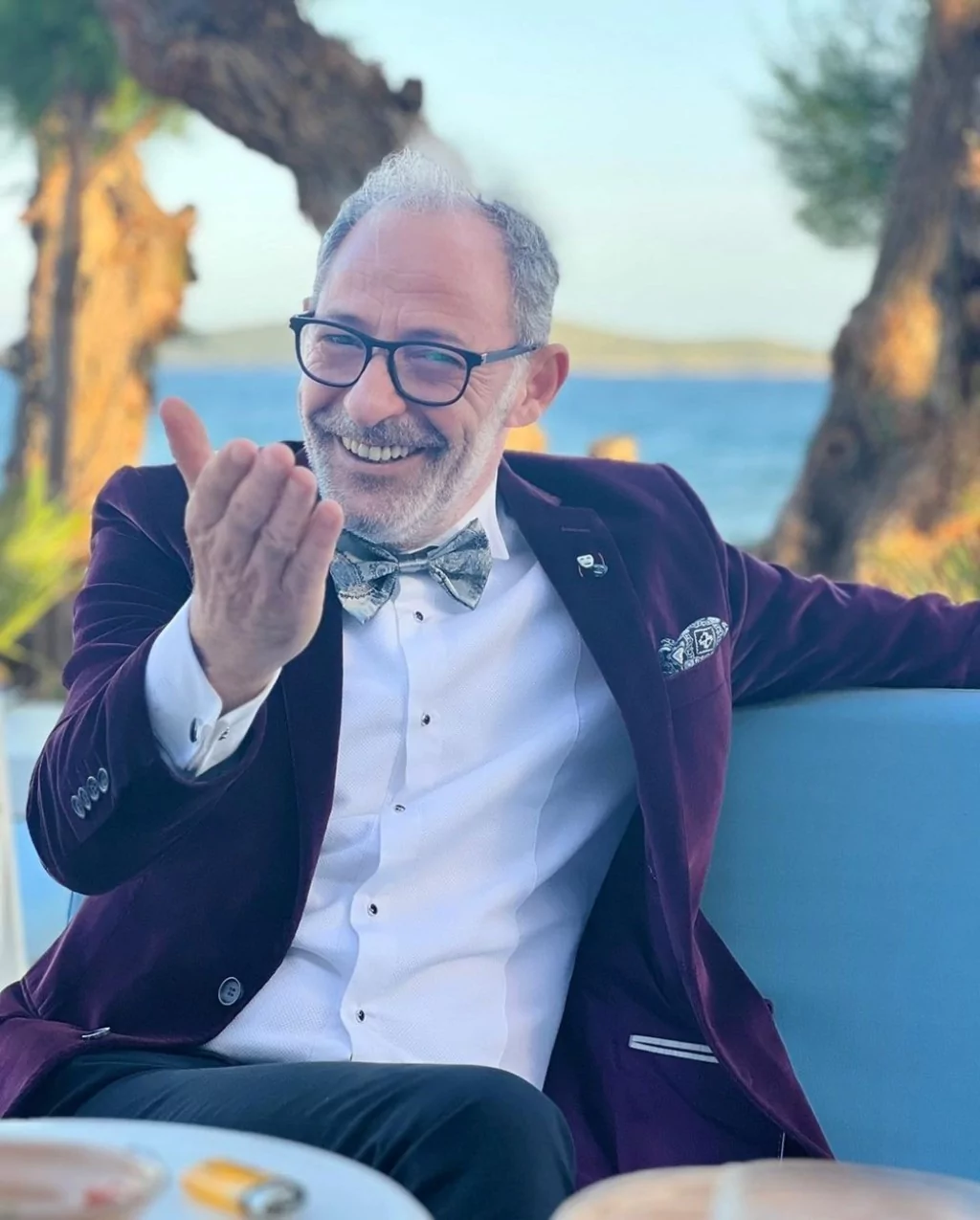 Yıllar sonra tekrar aynı dizide rol aldılar! Ünlülerin çocukluk halleri...