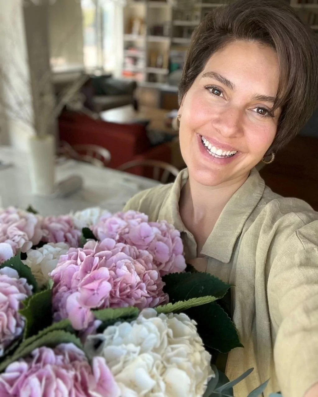 Hadise yeni imajı ile sarı saçlarına veda etti! İşte ünlülerin değişen imajları...