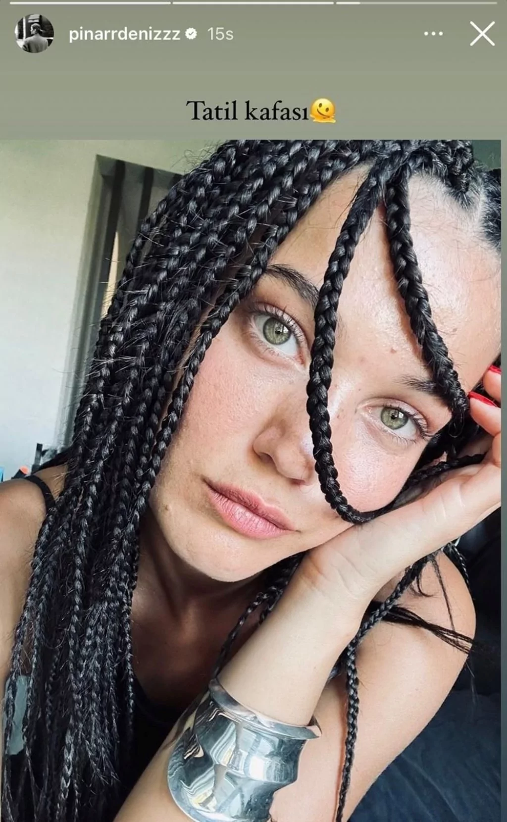 Hadise yeni imajı ile sarı saçlarına veda etti! İşte ünlülerin değişen imajları...