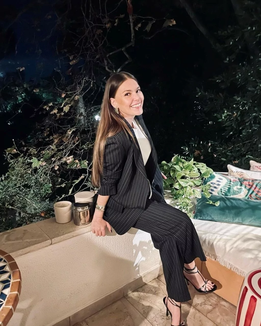 Hadise yeni imajı ile sarı saçlarına veda etti! İşte ünlülerin değişen imajları...