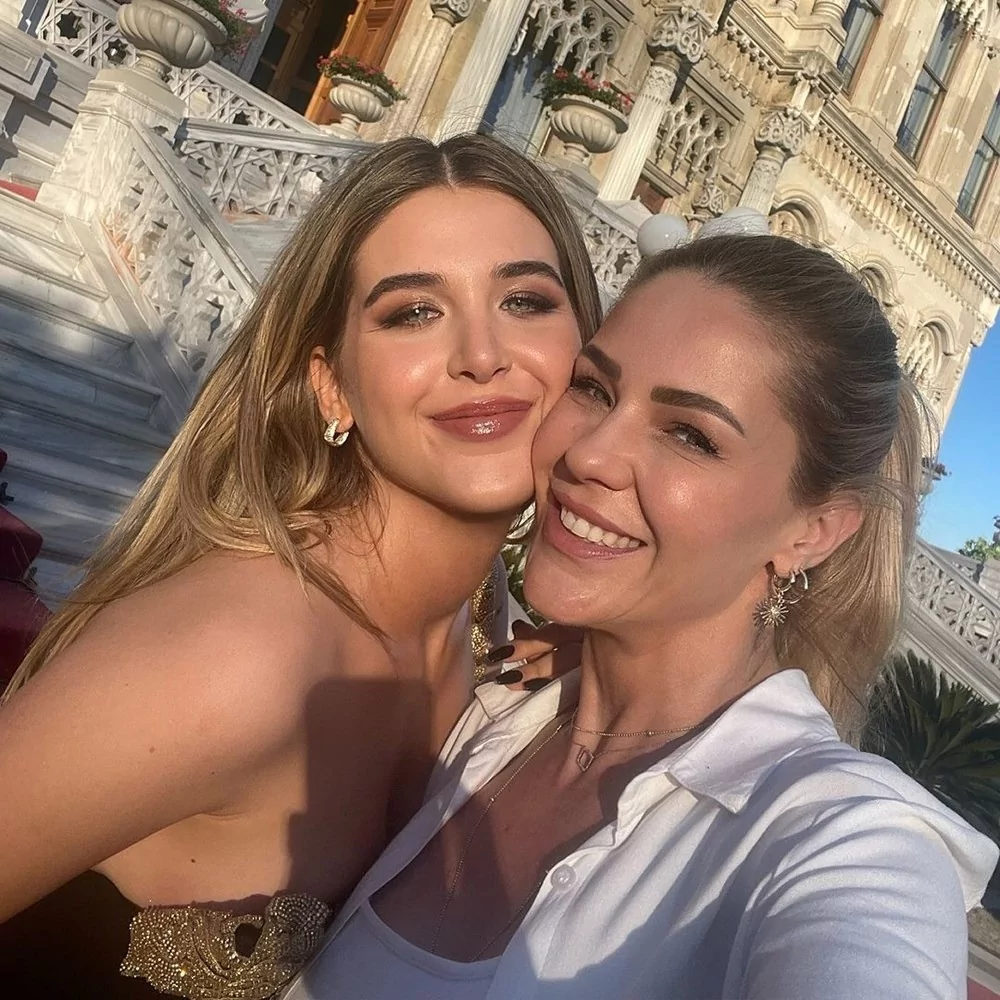 Emine Ün, kızı Duru Kınay için: İyi ki benim kızımsın