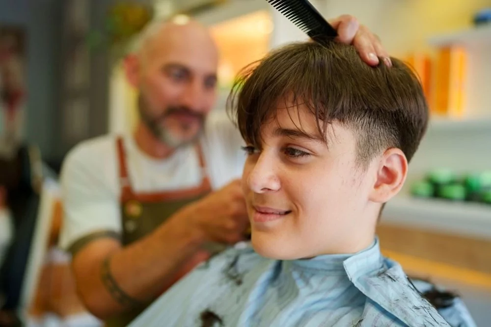 Yeniden popülerlik kazanan saç stili, hastalık yayıyor!