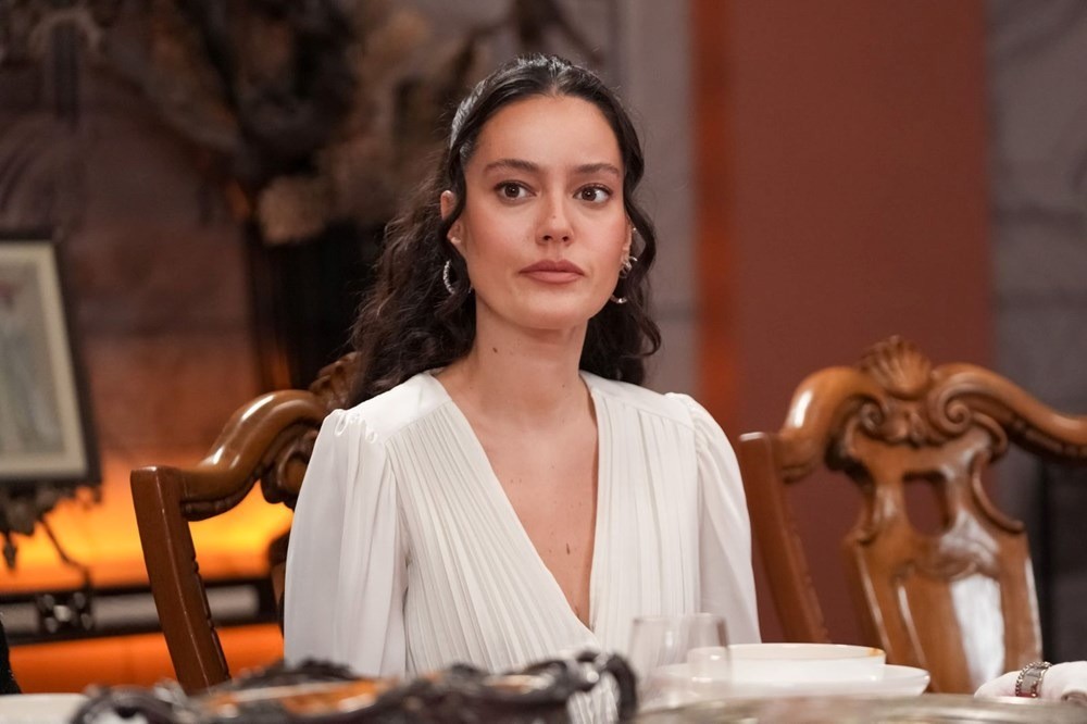 Pelin Akil'den veda paylaşımı: Hepiniz çok kıymetlisiniz