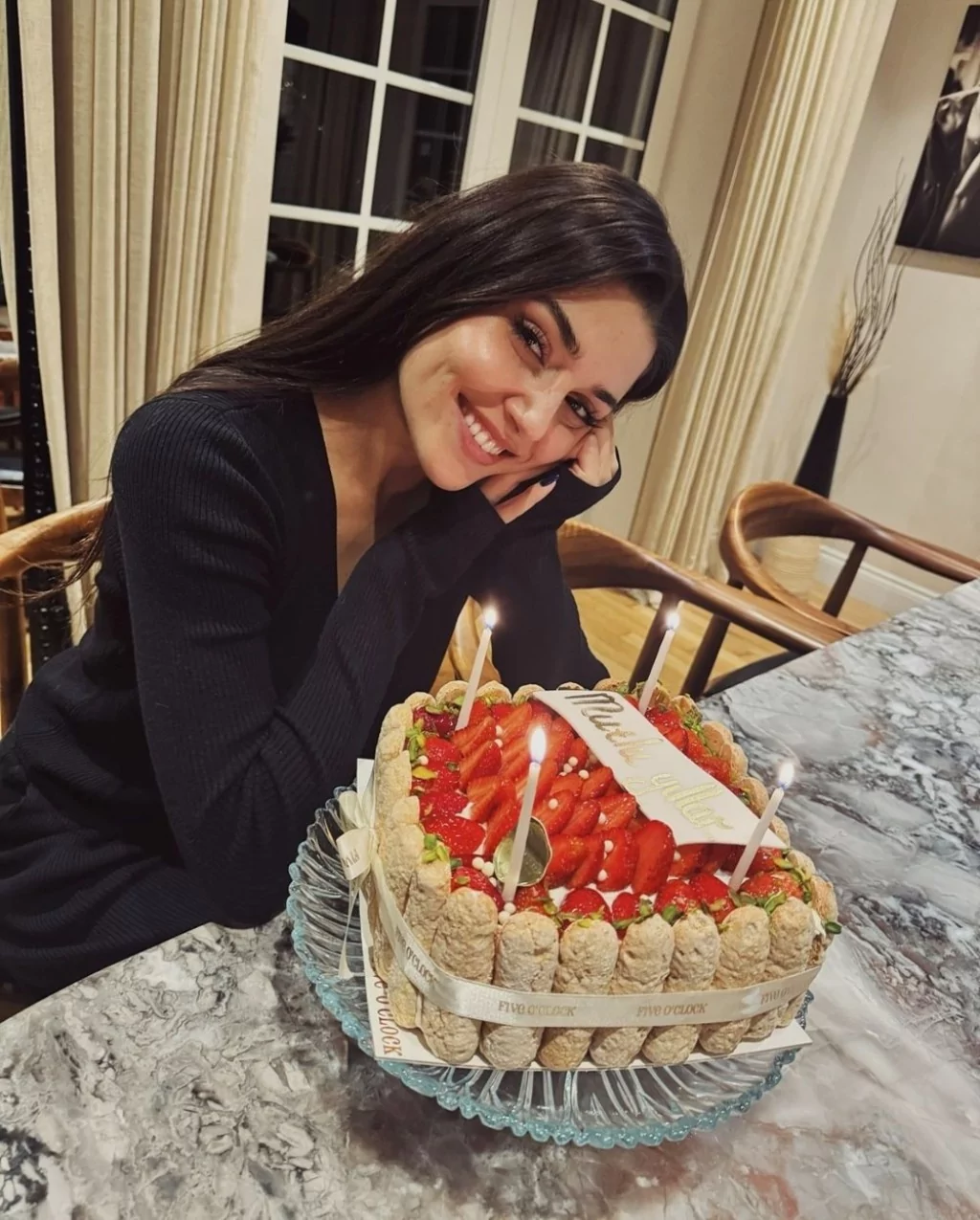 Hande Erçel 31. yaşını kutladı: İşte oyuncunun doğum günündan pozlar