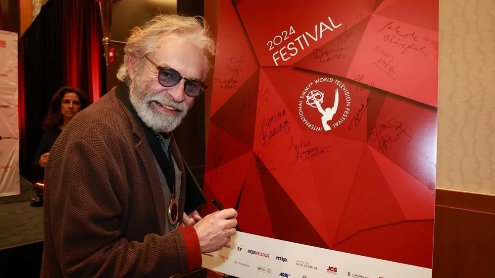 İkinci kez Emmy'ye aday gösterilen Haluk Bilginer New York'a gitti