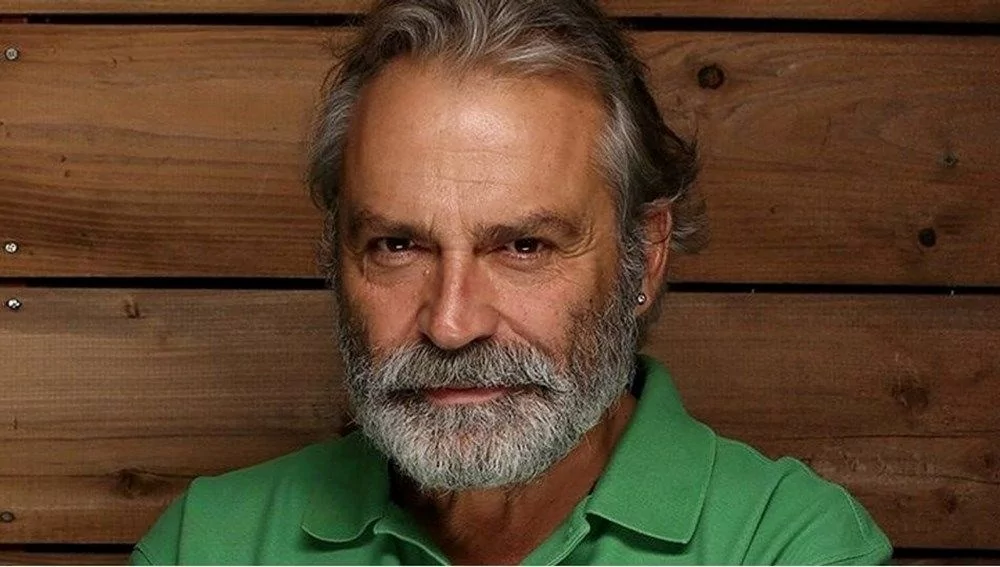 İkinci kez Emmy'ye aday gösterilen Haluk Bilginer New York'a gitti