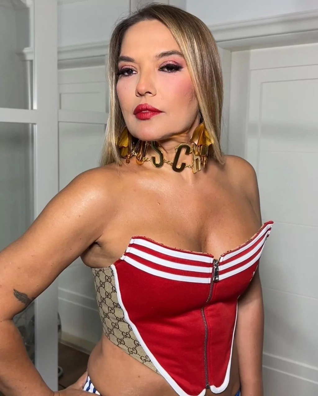 Demet Akalın zayıflama iğnesini itiraf etti!