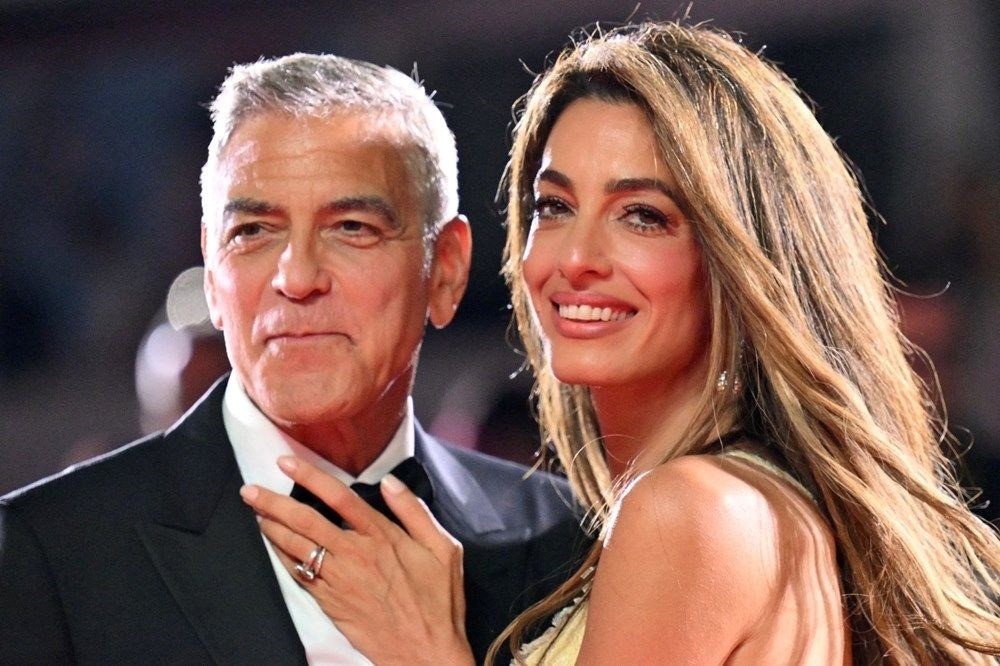 Brad Pitt ile George Clooney ayrı düştü