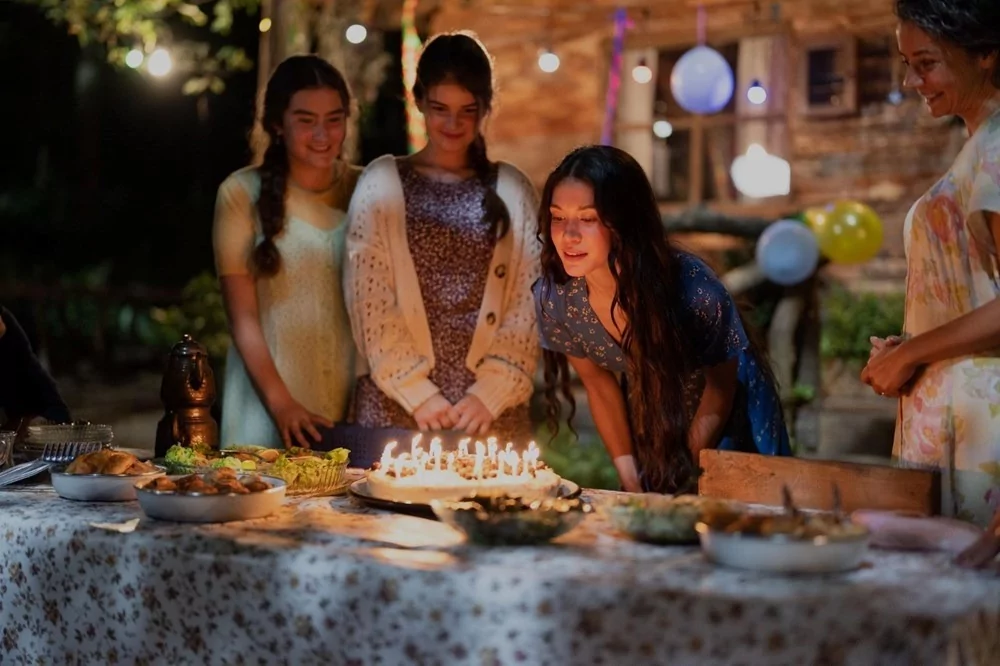 Hazal Subaşı oyuncu olmaya nasıl karar verdi?