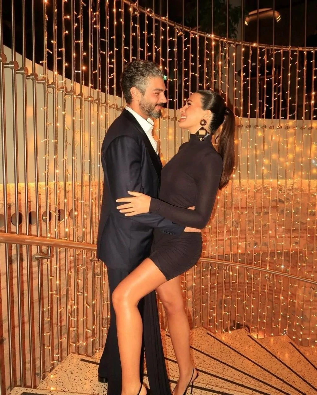 Şükrü Özyıldız'ın sevgilisi Sibil Çetinkaya'nın reklamları pahalıya patladı!