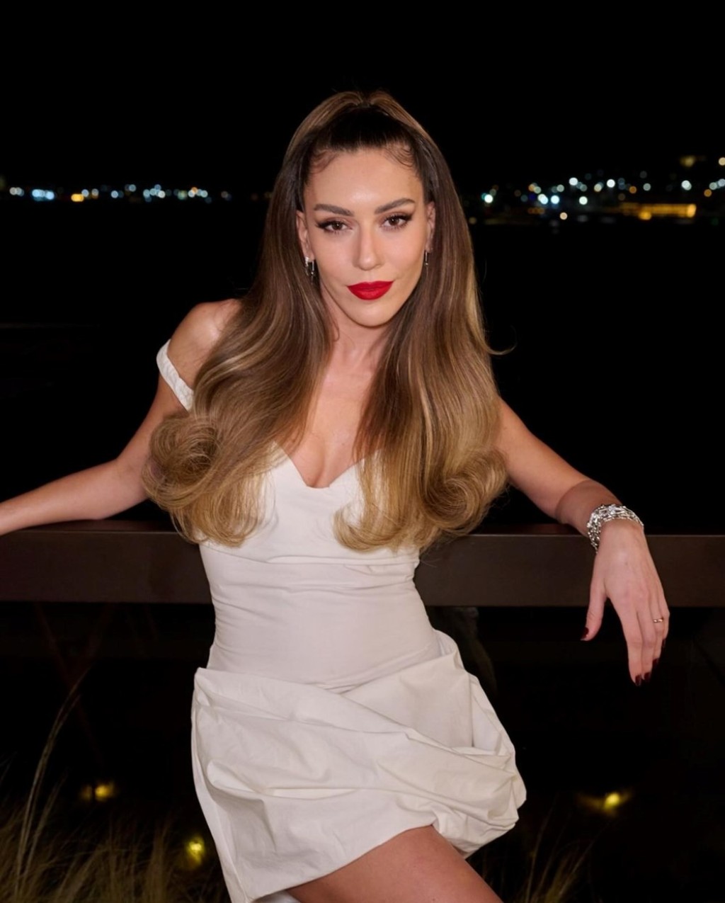 Sinem Kobal estetik iddialarına cevap verdi