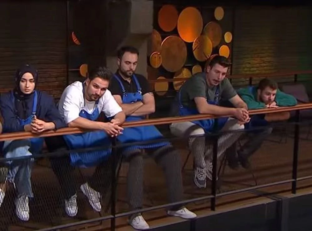 MasterChef'te ikinci eleme adayı belli oldu! Emre'nin düşüşü korkuttu