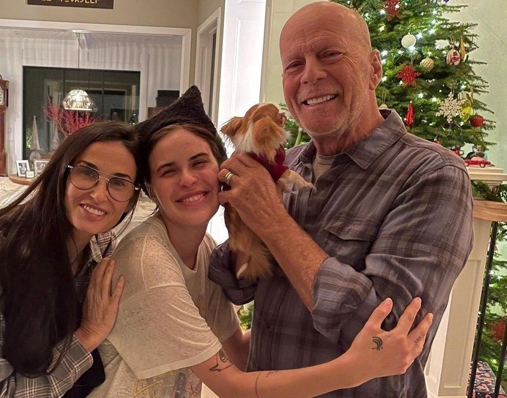 Bruce Willis'in kızları babalarının son halini paylaştı