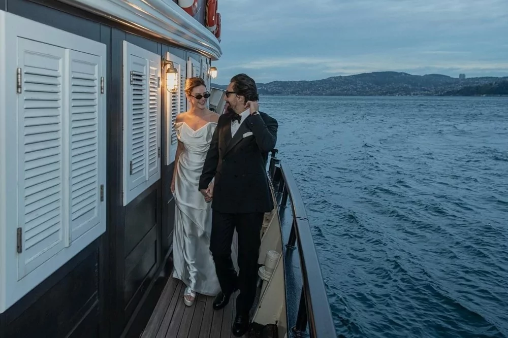 Alina Boz ve Umut Evirgen birinci yıl dönümlerini kutladı