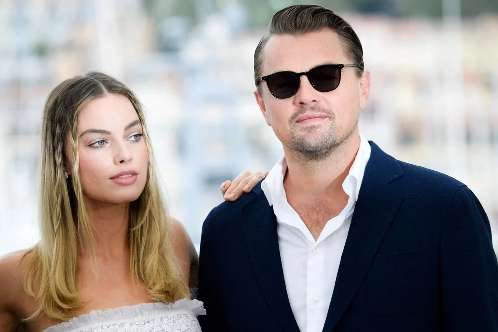 Margot Robbie öpmek yerine DiCapripo'ya tokat attı!