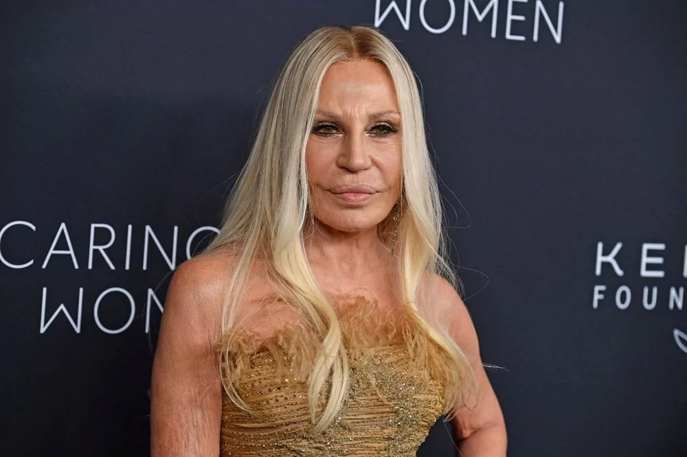 Donatella Versace'nin değişimini gören tanıyamadı! Tarihin en büyük değişimlerinden