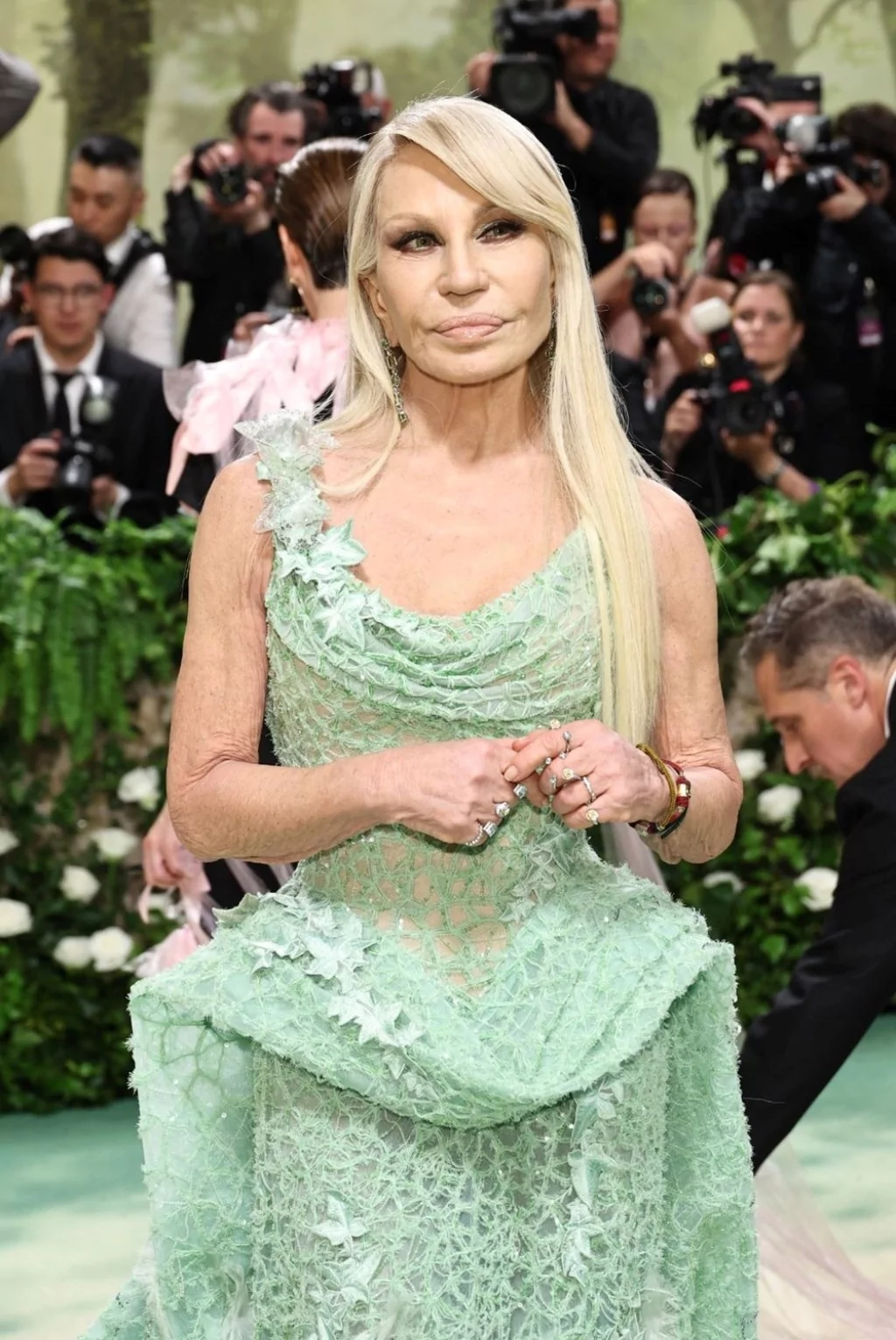 Donatella Versace'nin değişimini gören tanıyamadı! Tarihin en büyük değişimlerinden
