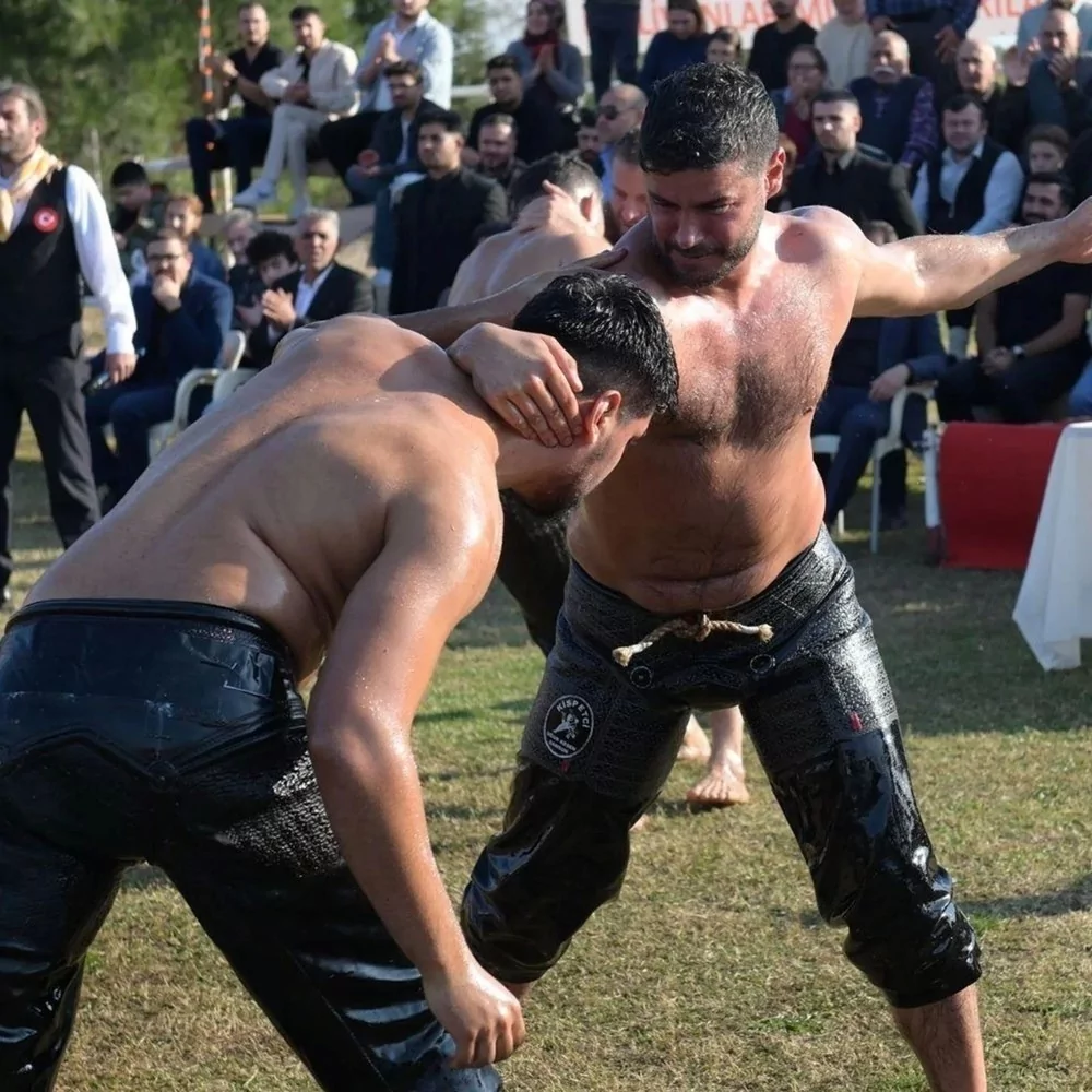 Berk Oktay, 20 kilo alarak pehlivan oldu!