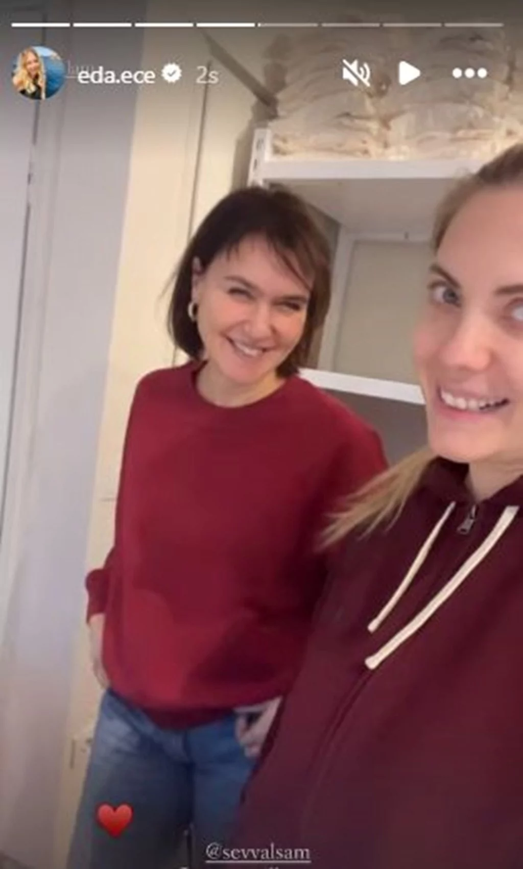 Şevval Sam, Eda Ece'nin kızını ziyaret etti