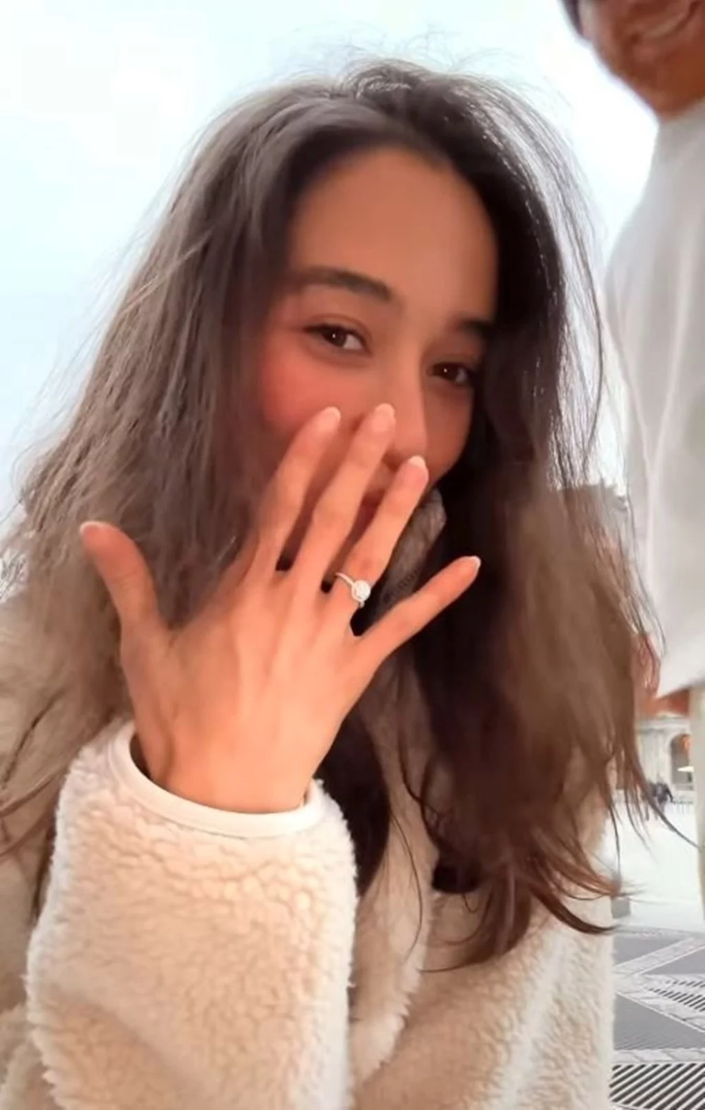 Çocuklar Duymasın'ın Havuç'u evleniyor! Furkan Kızılay'dan romantik teklif