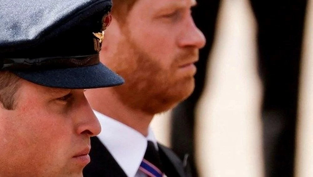 Prens Harry'den boşanma iddialarına sert yanıt