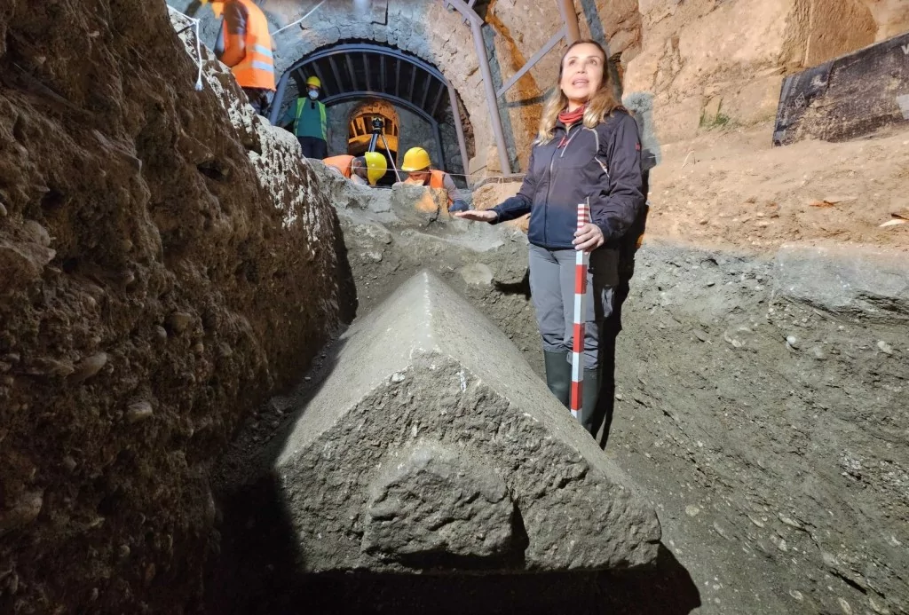 Noel Baba'nın Antalya'daki kilisesinde lahit bulundu!