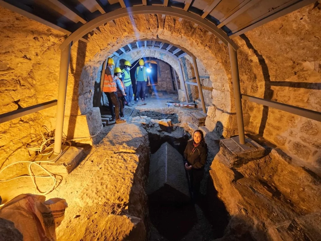 Noel Baba'nın Antalya'daki kilisesinde lahit bulundu!