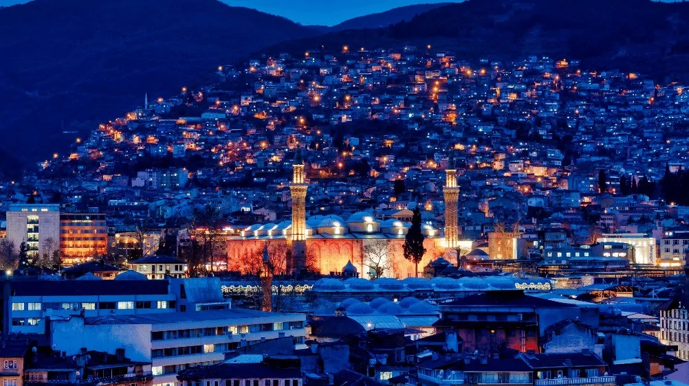 Akademisyenler Türkiye'nin tablosunu çizdi! Tatil de yemek de lüks artık