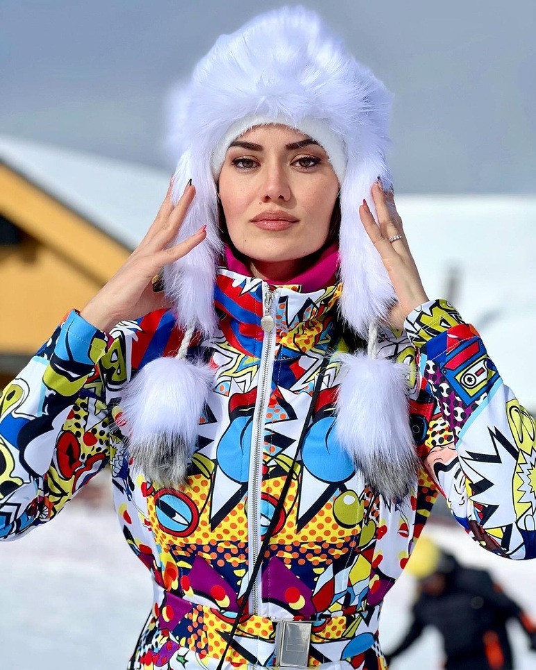Fahriye Evcen'in lüks salonu eleştirildi: Vizyonu sıfır