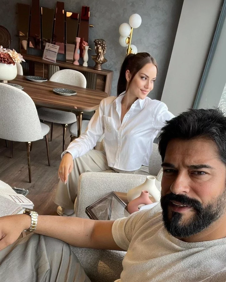 Fahriye Evcen'in lüks salonu eleştirildi: Vizyonu sıfır