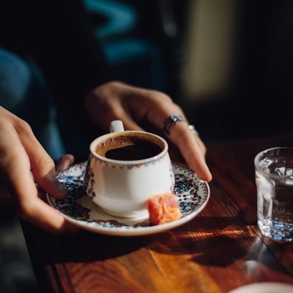 Her gün bir fincan Türk kahvesi içmenin faydaları