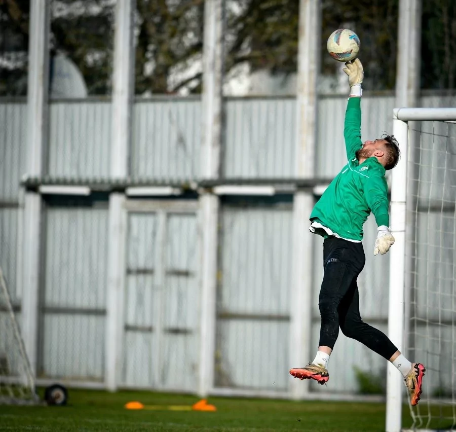 Bursaspor, Bornova 1877 maçının hazırlıklarına başladı