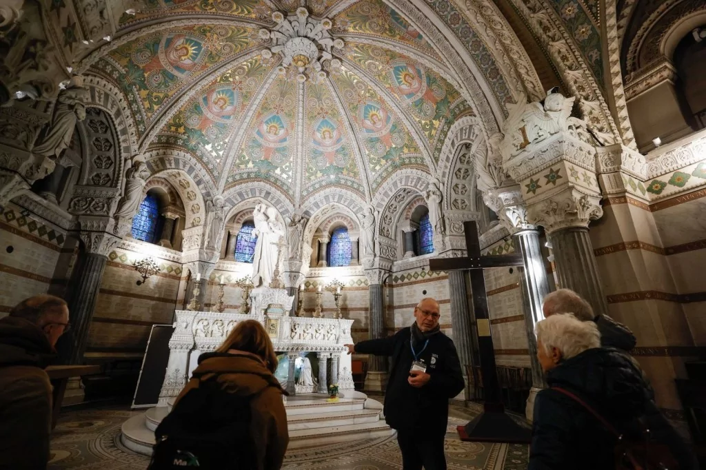 Küllerinden doğan Notre Dame Katedrali açılıyor
